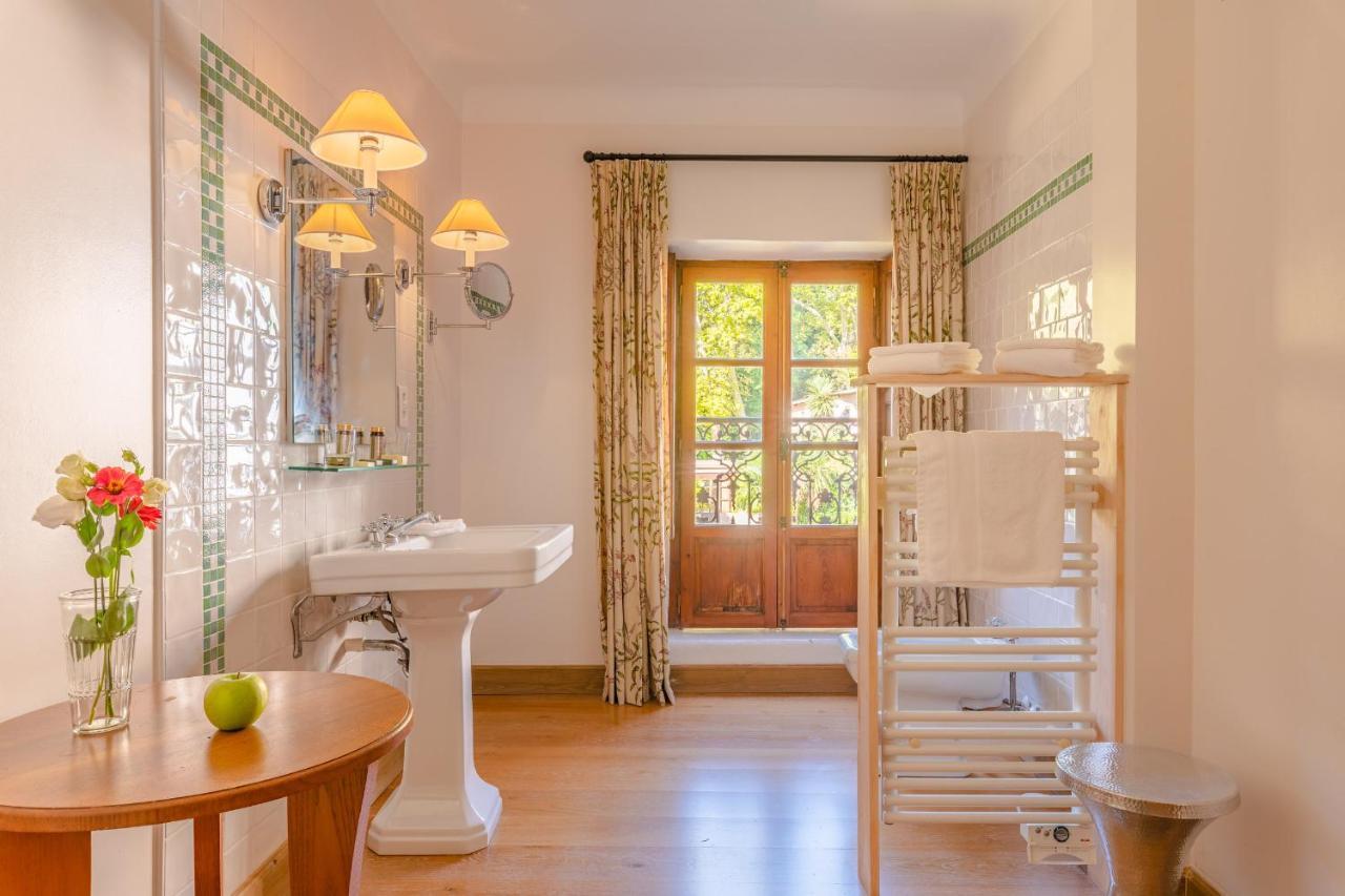 Le Grand Hotel Moltig les Bains Exterior photo